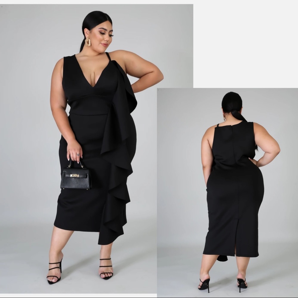Plus Size Diva Ruffle Dress - Picture 2 of 2